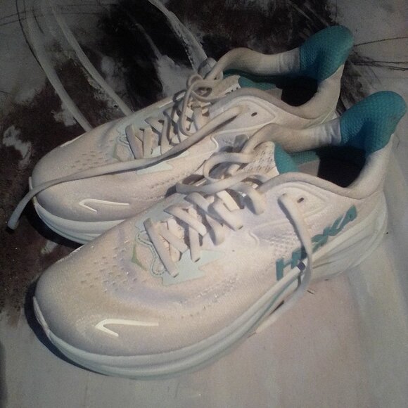 Hoka women's sneakers - Picture 1 of 4